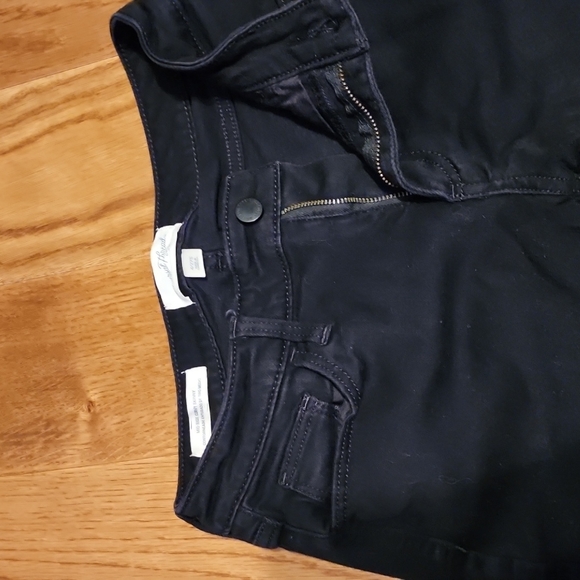 Mid Rise Curvy Skinny Black Jeans - 4/27S - Picture 5 of 9